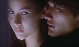 晚娘罪色手机在线观看,手机在线观看，揭秘禁忌之恋的惊悚篇章